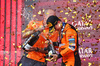 GP AZERBAIJAN, Gara winner Oscar Piastri (AUS) McLaren celebrates on the podium with Tom Stallard (GBR) McLaren Gara Engineer.

15.09.2024. Formula 1 World Championship, Rd 17, Azerbaijan Grand Prix, Baku Street Circuit, Azerbaijan, Gara Day.

 - www.xpbimages.com, EMail: requests@xpbimages.com © Copyright: Coates / XPB Images