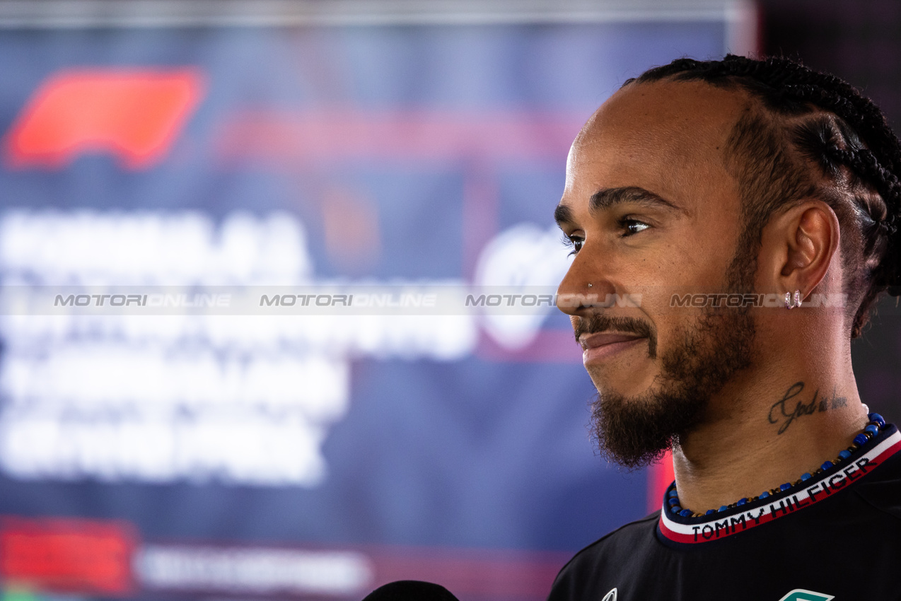 GP AZERBAIJAN, Lewis Hamilton (GBR) Mercedes AMG F1.

12.09.2024. Formula 1 World Championship, Rd 17, Azerbaijan Grand Prix, Baku Street Circuit, Azerbaijan, Preparation Day.

- www.xpbimages.com, EMail: requests@xpbimages.com © Copyright: Bearne / XPB Images