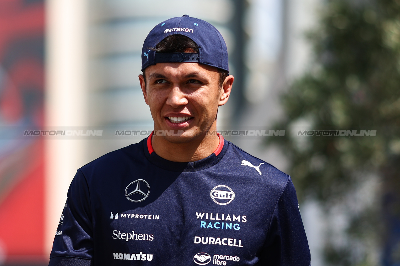 GP AZERBAIJAN, Alex Albon (THA), Williams F1 Team 
12.09.2024. Formula 1 World Championship, Rd 17, Azerbaijan Grand Prix, Baku Street Circuit, Azerbaijan, Preparation Day.
- www.xpbimages.com, EMail: requests@xpbimages.com © Copyright: Charniaux / XPB Images