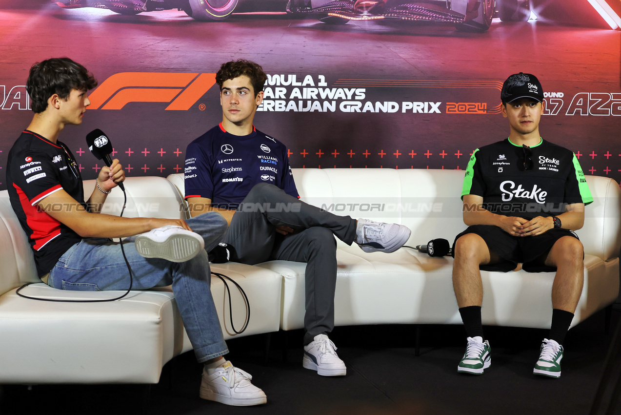 GP AZERBAIJAN, (L to R): Oliver Bearman (GBR) Haas F1 Team; Franco Colapinto (ARG) Williams Racing; e Zhou Guanyu (CHN) Sauber, in the FIA Press Conference.

12.09.2024. Formula 1 World Championship, Rd 17, Azerbaijan Grand Prix, Baku Street Circuit, Azerbaijan, Preparation Day.

- www.xpbimages.com, EMail: requests@xpbimages.com © Copyright: Bearne / XPB Images