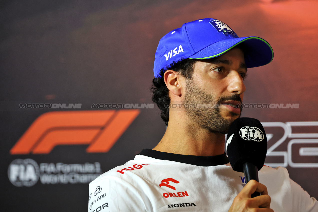 GP AZERBAIJAN, Daniel Ricciardo (AUS) RB in the FIA Press Conference.

12.09.2024. Formula 1 World Championship, Rd 17, Azerbaijan Grand Prix, Baku Street Circuit, Azerbaijan, Preparation Day.

- www.xpbimages.com, EMail: requests@xpbimages.com © Copyright: Bearne / XPB Images