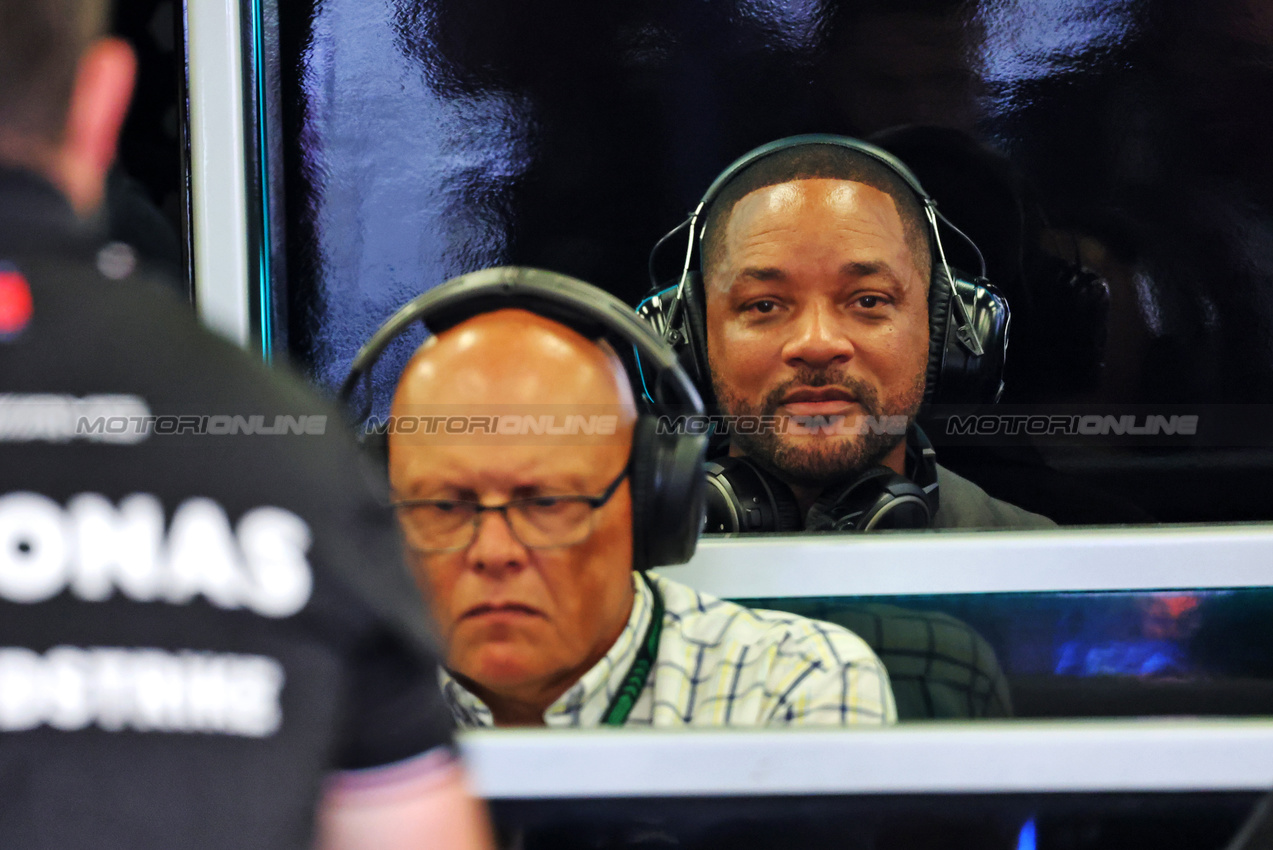 GP AZERBAIJAN, Will Smith (USA) Actor with Mercedes AMG F1.

14.09.2024. Formula 1 World Championship, Rd 17, Azerbaijan Grand Prix, Baku Street Circuit, Azerbaijan, Qualifiche Day.

- www.xpbimages.com, EMail: requests@xpbimages.com © Copyright: Batchelor / XPB Images