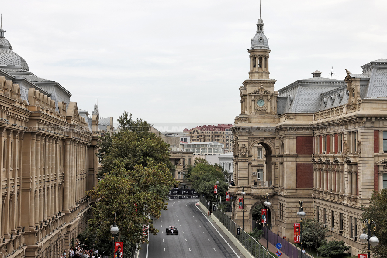 GP AZERBAIJAN, Daniel Ricciardo (AUS) RB VCARB 01.

14.09.2024. Formula 1 World Championship, Rd 17, Azerbaijan Grand Prix, Baku Street Circuit, Azerbaijan, Qualifiche Day.

- www.xpbimages.com, EMail: requests@xpbimages.com © Copyright: Bearne / XPB Images