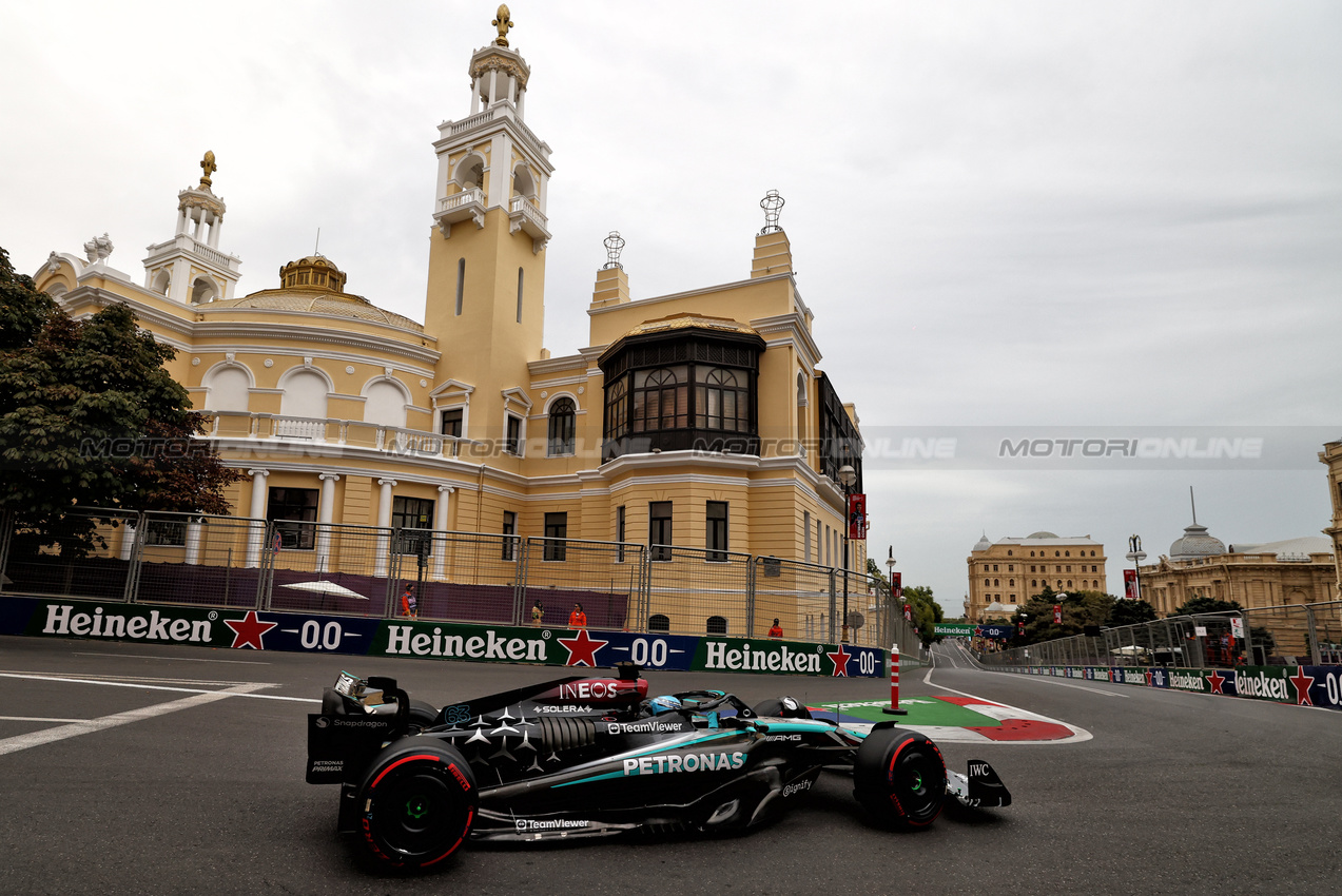 GP AZERBAIJAN, George Russell (GBR) Mercedes AMG F1 W15.

14.09.2024. Formula 1 World Championship, Rd 17, Azerbaijan Grand Prix, Baku Street Circuit, Azerbaijan, Qualifiche Day.

 - www.xpbimages.com, EMail: requests@xpbimages.com © Copyright: Coates / XPB Images