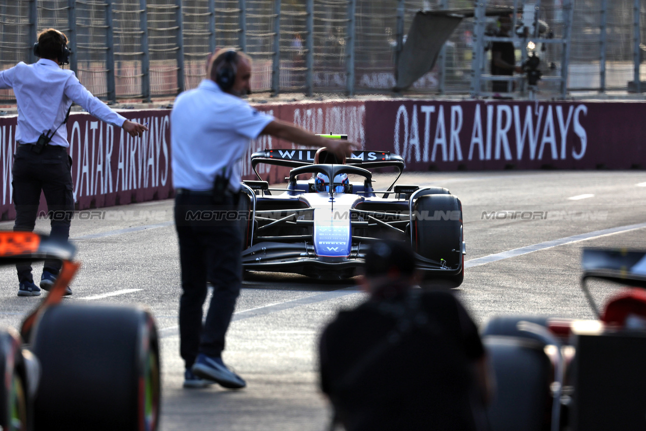 GP AZERBAIJAN, Franco Colapinto (ARG) Williams Racing FW46 in qualifying parc ferme.

14.09.2024. Formula 1 World Championship, Rd 17, Azerbaijan Grand Prix, Baku Street Circuit, Azerbaijan, Qualifiche Day.

- www.xpbimages.com, EMail: requests@xpbimages.com © Copyright: Bearne / XPB Images