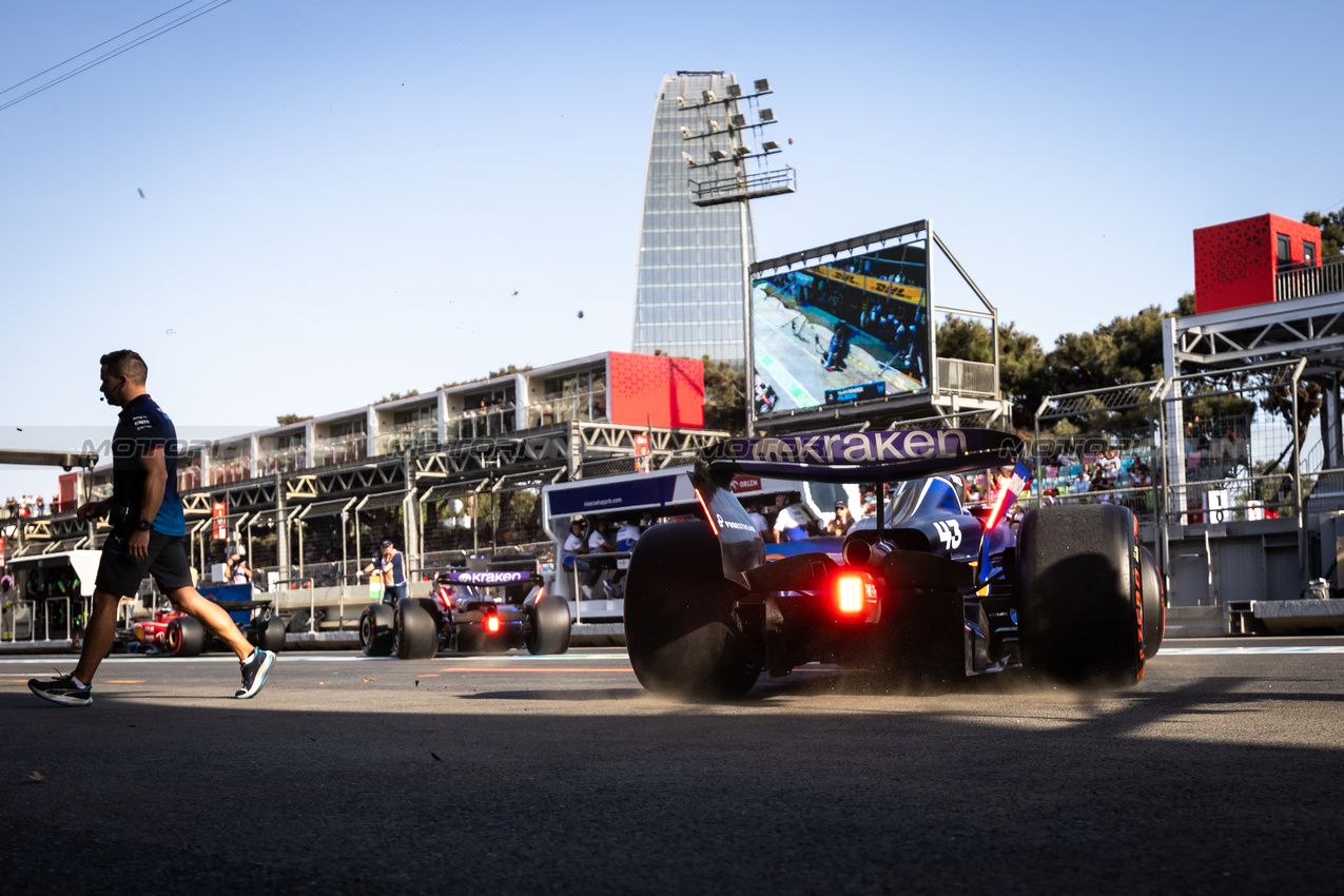 GP AZERBAIJAN, Franco Colapinto (ARG) Williams Racing FW46 leaves the pits.

14.09.2024. Formula 1 World Championship, Rd 17, Azerbaijan Grand Prix, Baku Street Circuit, Azerbaijan, Qualifiche Day.

- www.xpbimages.com, EMail: requests@xpbimages.com © Copyright: Bearne / XPB Images