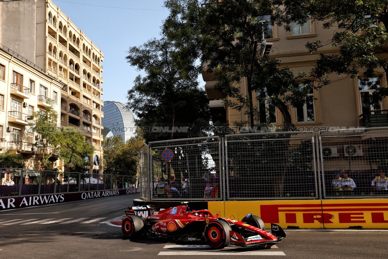 GP AZERBAIJAN, Carlos Sainz Jr (ESP) Ferrari SF-24.

14.09.2024. Formula 1 World Championship, Rd 17, Azerbaijan Grand Prix, Baku Street Circuit, Azerbaijan, Qualifiche Day.

 - www.xpbimages.com, EMail: requests@xpbimages.com © Copyright: Coates / XPB Images