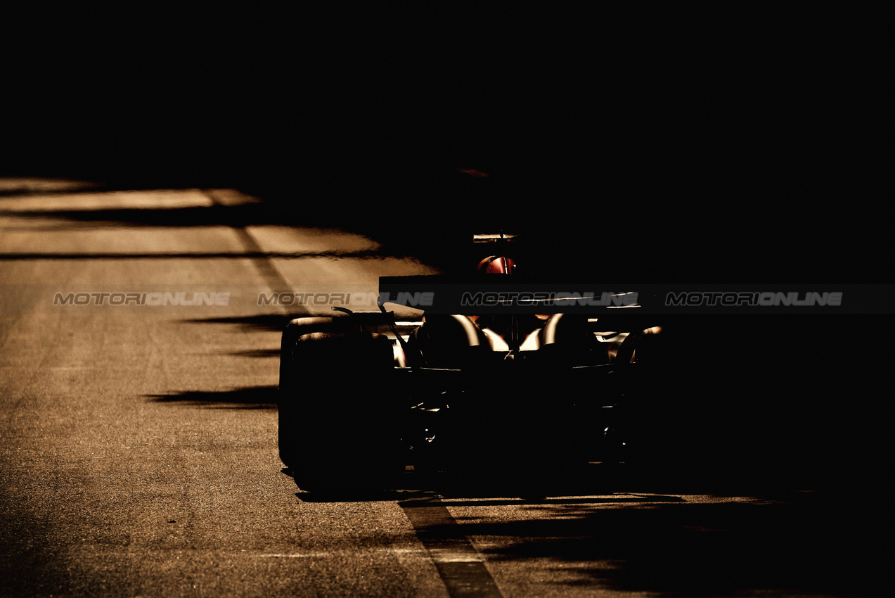 GP AZERBAIJAN, Max Verstappen (NLD) Red Bull Racing RB20.

14.09.2024. Formula 1 World Championship, Rd 17, Azerbaijan Grand Prix, Baku Street Circuit, Azerbaijan, Qualifiche Day.

 - www.xpbimages.com, EMail: requests@xpbimages.com © Copyright: Coates / XPB Images