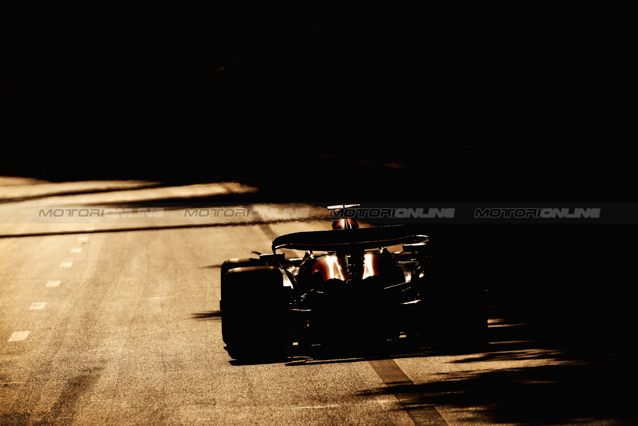 GP AZERBAIJAN, Oscar Piastri (AUS) McLaren MCL38.

14.09.2024. Formula 1 World Championship, Rd 17, Azerbaijan Grand Prix, Baku Street Circuit, Azerbaijan, Qualifiche Day.

 - www.xpbimages.com, EMail: requests@xpbimages.com © Copyright: Coates / XPB Images