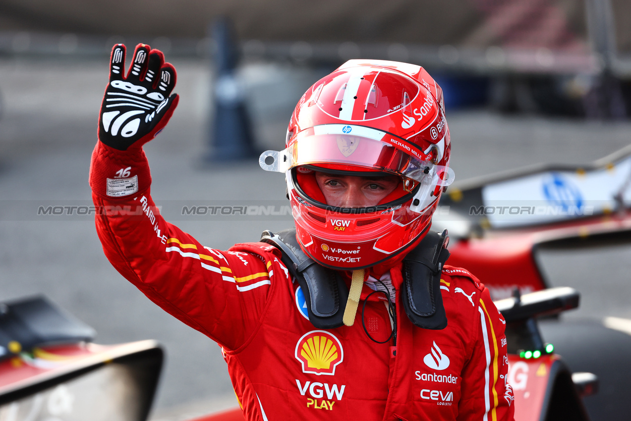 GP AZERBAIJAN, Charles Leclerc (MON) Ferrari celebrates his pole position in qualifying parc ferme.

14.09.2024. Formula 1 World Championship, Rd 17, Azerbaijan Grand Prix, Baku Street Circuit, Azerbaijan, Qualifiche Day.

 - www.xpbimages.com, EMail: requests@xpbimages.com © Copyright: Coates / XPB Images