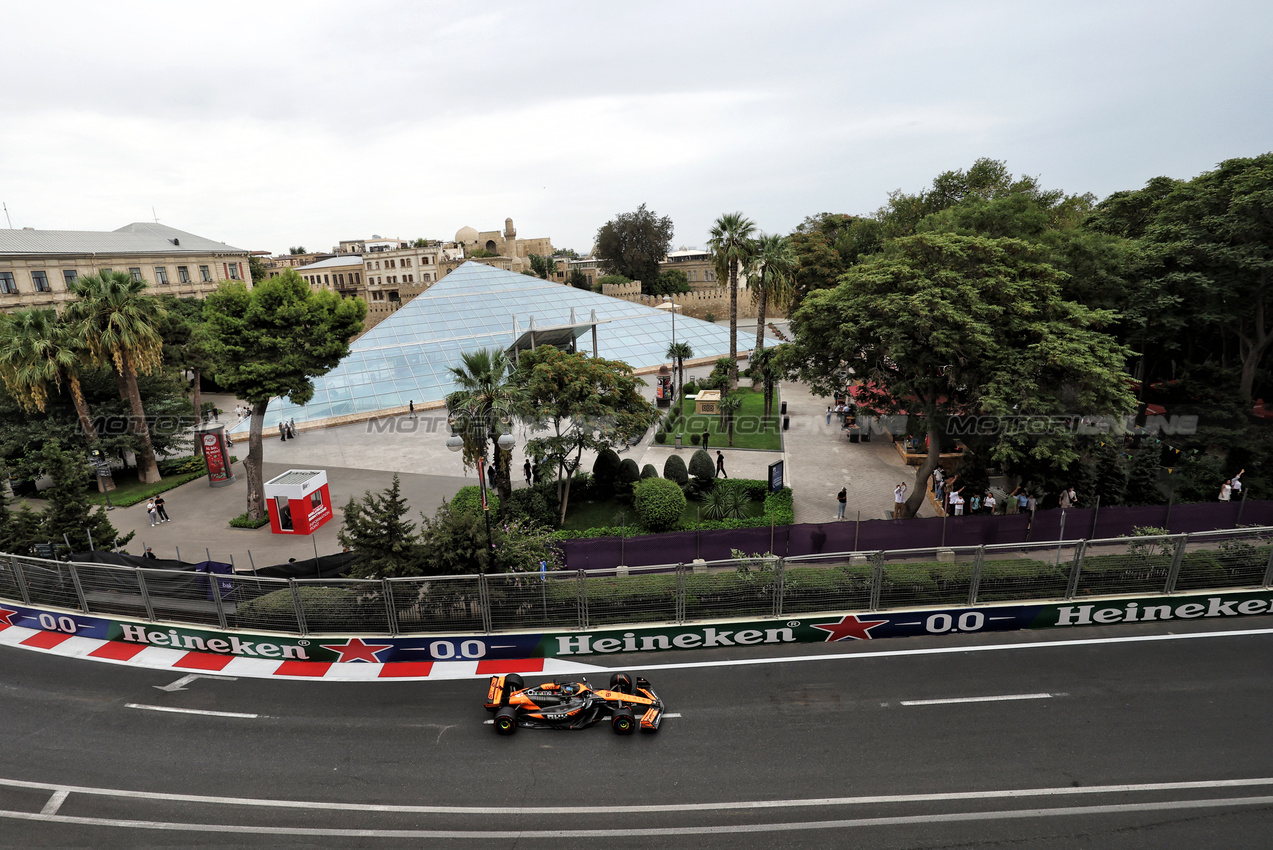 GP AZERBAIJAN, Oscar Piastri (AUS) McLaren MCL38.

14.09.2024. Formula 1 World Championship, Rd 17, Azerbaijan Grand Prix, Baku Street Circuit, Azerbaijan, Qualifiche Day.

- www.xpbimages.com, EMail: requests@xpbimages.com © Copyright: Bearne / XPB Images