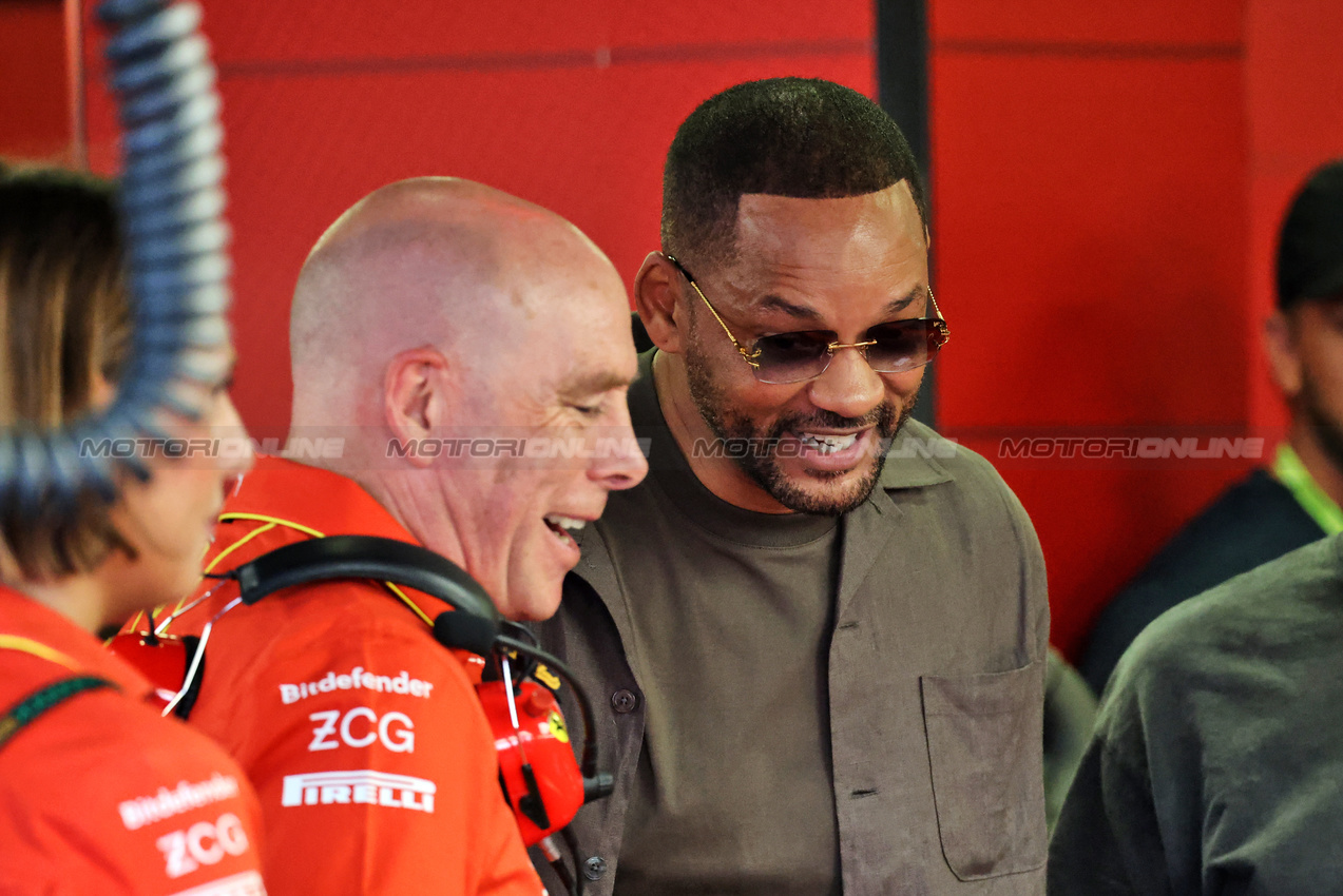 GP AZERBAIJAN, Will Smith (USA) Actor with Jock Clear (GBR) Ferrari Senior Performance Engineer.

14.09.2024. Formula 1 World Championship, Rd 17, Azerbaijan Grand Prix, Baku Street Circuit, Azerbaijan, Qualifiche Day.

- www.xpbimages.com, EMail: requests@xpbimages.com © Copyright: Batchelor / XPB Images