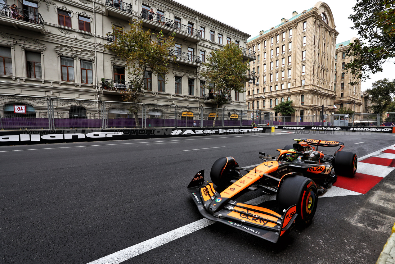 GP AZERBAIJAN, Lando Norris (GBR) McLaren MCL38.

14.09.2024. Formula 1 World Championship, Rd 17, Azerbaijan Grand Prix, Baku Street Circuit, Azerbaijan, Qualifiche Day.

- www.xpbimages.com, EMail: requests@xpbimages.com © Copyright: Charniaux / XPB Images