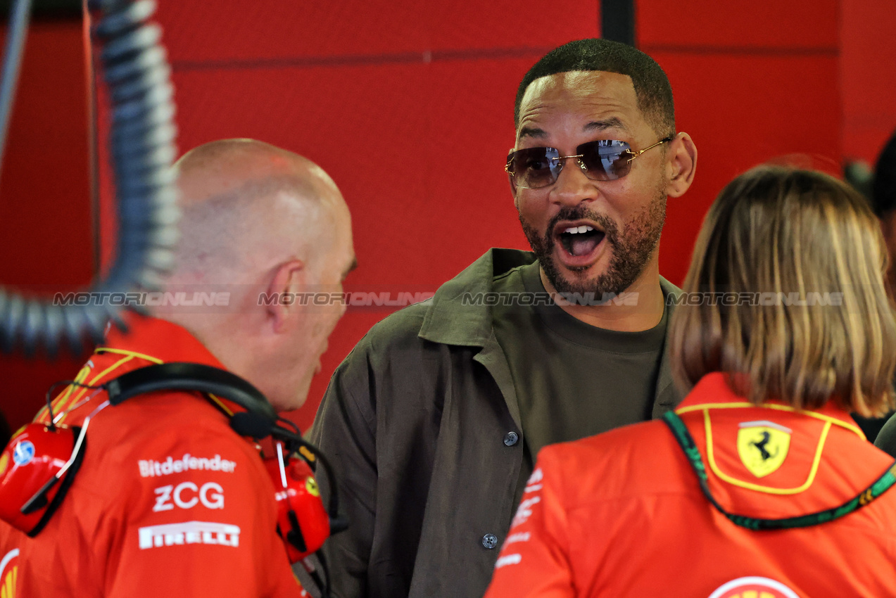 GP AZERBAIJAN, Will Smith (USA) Actor with Jock Clear (GBR) Ferrari Senior Performance Engineer.

14.09.2024. Formula 1 World Championship, Rd 17, Azerbaijan Grand Prix, Baku Street Circuit, Azerbaijan, Qualifiche Day.

- www.xpbimages.com, EMail: requests@xpbimages.com © Copyright: Batchelor / XPB Images