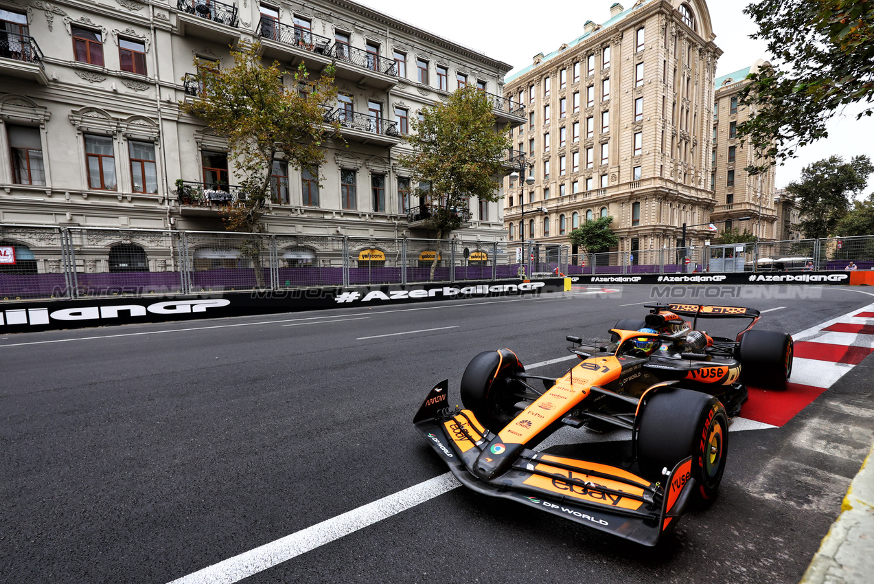 GP AZERBAIJAN, Oscar Piastri (AUS) McLaren MCL38.

14.09.2024. Formula 1 World Championship, Rd 17, Azerbaijan Grand Prix, Baku Street Circuit, Azerbaijan, Qualifiche Day.

- www.xpbimages.com, EMail: requests@xpbimages.com © Copyright: Charniaux / XPB Images