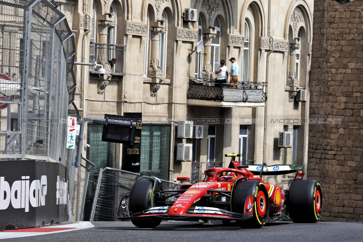 GP AZERBAIJAN, Carlos Sainz Jr (ESP) Ferrari SF-24.

13.09.2024. Formula 1 World Championship, Rd 17, Azerbaijan Grand Prix, Baku Street Circuit, Azerbaijan, Practice Day.

- www.xpbimages.com, EMail: requests@xpbimages.com © Copyright: Bearne / XPB Images