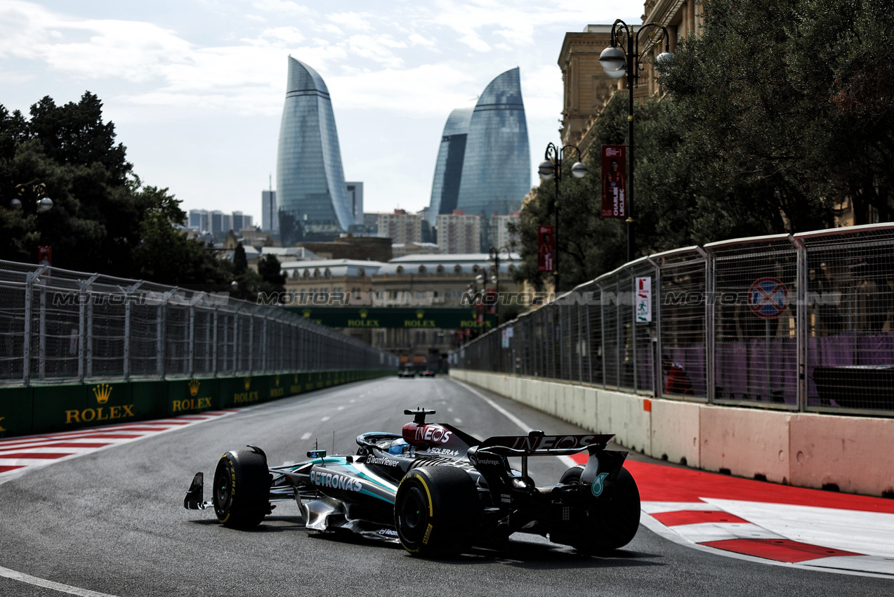 GP AZERBAIJAN, George Russell (GBR) Mercedes AMG F1 W15.

13.09.2024. Formula 1 World Championship, Rd 17, Azerbaijan Grand Prix, Baku Street Circuit, Azerbaijan, Practice Day.

- www.xpbimages.com, EMail: requests@xpbimages.com © Copyright: Charniaux / XPB Images