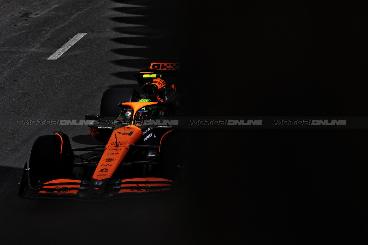 GP AZERBAIJAN, Lando Norris (GBR) McLaren MCL38.

13.09.2024. Formula 1 World Championship, Rd 17, Azerbaijan Grand Prix, Baku Street Circuit, Azerbaijan, Practice Day.

- www.xpbimages.com, EMail: requests@xpbimages.com © Copyright: Bearne / XPB Images