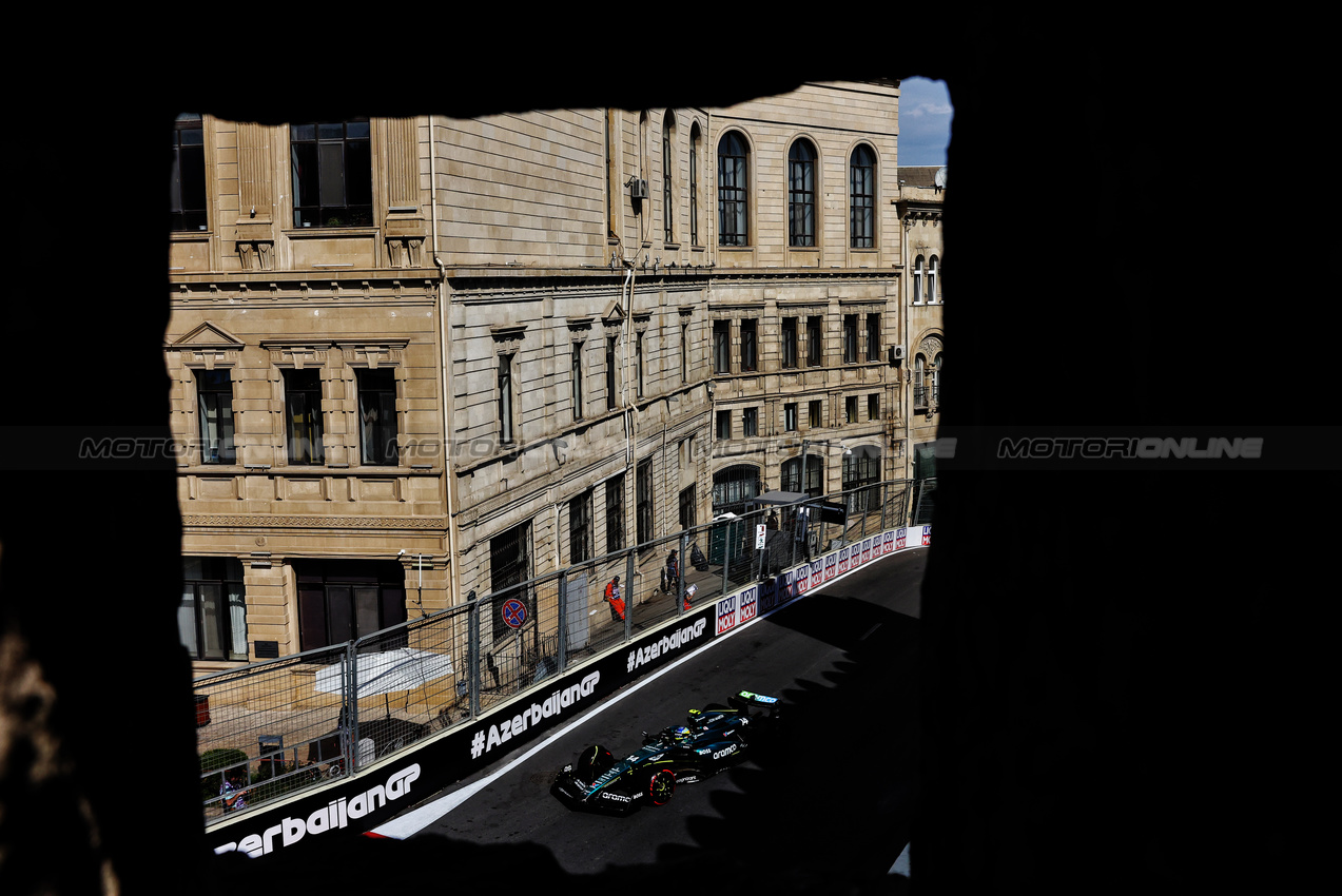 GP AZERBAIJAN, Fernando Alonso (ESP) Aston Martin F1 Team AMR24.

13.09.2024. Formula 1 World Championship, Rd 17, Azerbaijan Grand Prix, Baku Street Circuit, Azerbaijan, Practice Day.

- www.xpbimages.com, EMail: requests@xpbimages.com © Copyright: Bearne / XPB Images