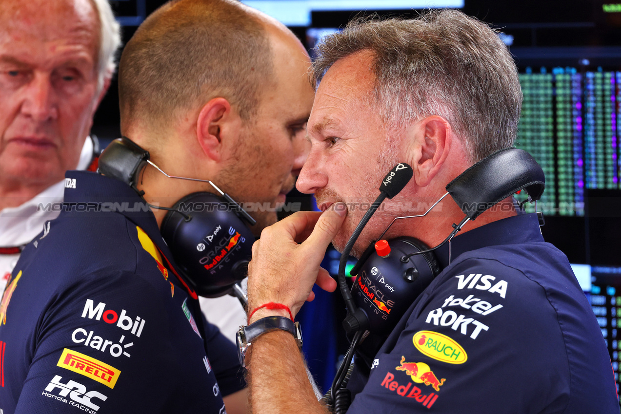 GP AZERBAIJAN, Christian Horner (GBR) Red Bull Racing Team Principal.

13.09.2024. Formula 1 World Championship, Rd 17, Azerbaijan Grand Prix, Baku Street Circuit, Azerbaijan, Practice Day.

 - www.xpbimages.com, EMail: requests@xpbimages.com © Copyright: Coates / XPB Images