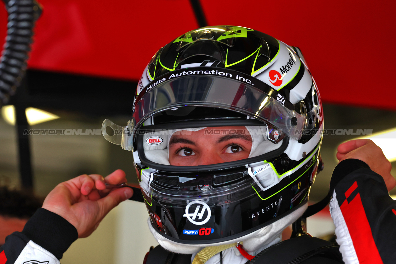 GP AZERBAIJAN, Oliver Bearman (GBR) Haas F1 Team.

13.09.2024. Formula 1 World Championship, Rd 17, Azerbaijan Grand Prix, Baku Street Circuit, Azerbaijan, Practice Day.

 - www.xpbimages.com, EMail: requests@xpbimages.com © Copyright: Coates / XPB Images