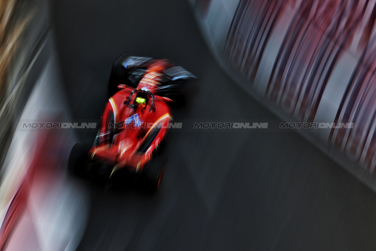 GP AZERBAIJAN, Carlos Sainz Jr (ESP) Ferrari SF-24.

13.09.2024. Formula 1 World Championship, Rd 17, Azerbaijan Grand Prix, Baku Street Circuit, Azerbaijan, Practice Day.

- www.xpbimages.com, EMail: requests@xpbimages.com © Copyright: Charniaux / XPB Images