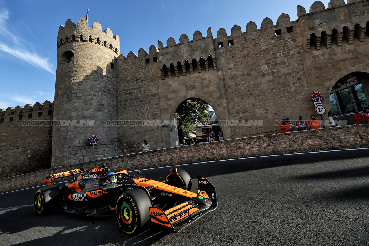 GP AZERBAIJAN, Oscar Piastri (AUS) McLaren MCL38.

13.09.2024. Formula 1 World Championship, Rd 17, Azerbaijan Grand Prix, Baku Street Circuit, Azerbaijan, Practice Day.

- www.xpbimages.com, EMail: requests@xpbimages.com © Copyright: Bearne / XPB Images