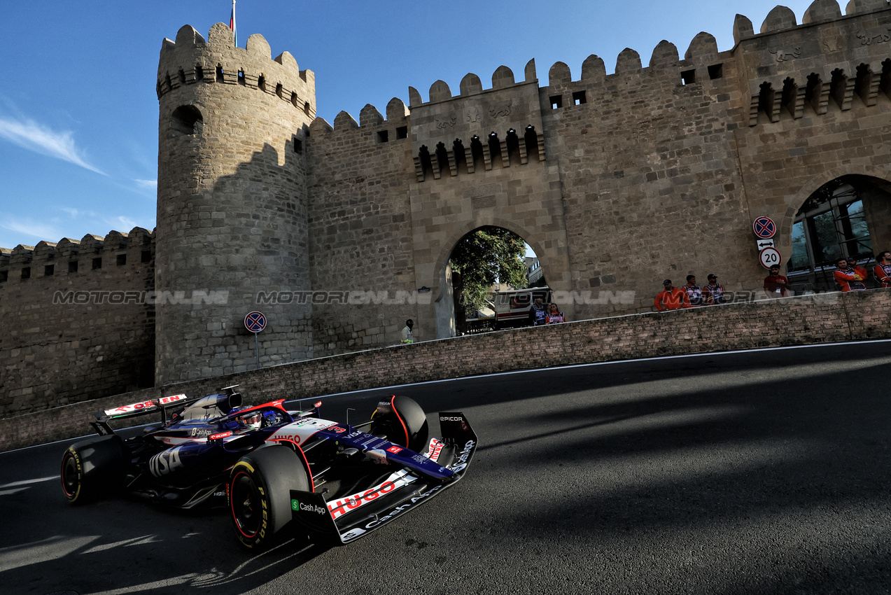 GP AZERBAIJAN, Daniel Ricciardo (AUS) RB VCARB 01.

13.09.2024. Formula 1 World Championship, Rd 17, Azerbaijan Grand Prix, Baku Street Circuit, Azerbaijan, Practice Day.

- www.xpbimages.com, EMail: requests@xpbimages.com © Copyright: Bearne / XPB Images