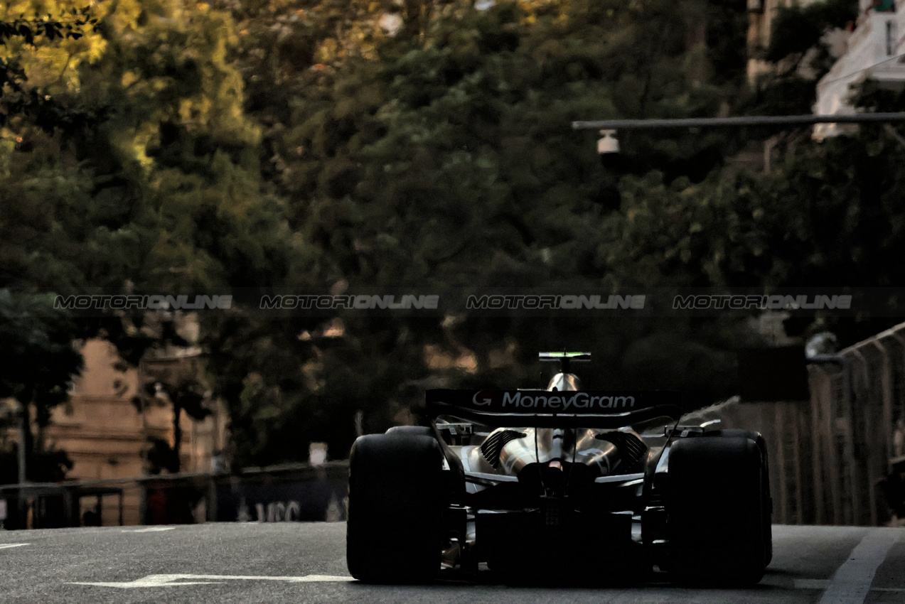 GP AZERBAIJAN, Nico Hulkenberg (GER) Haas VF-24.

13.09.2024. Formula 1 World Championship, Rd 17, Azerbaijan Grand Prix, Baku Street Circuit, Azerbaijan, Practice Day.

- www.xpbimages.com, EMail: requests@xpbimages.com © Copyright: Bearne / XPB Images