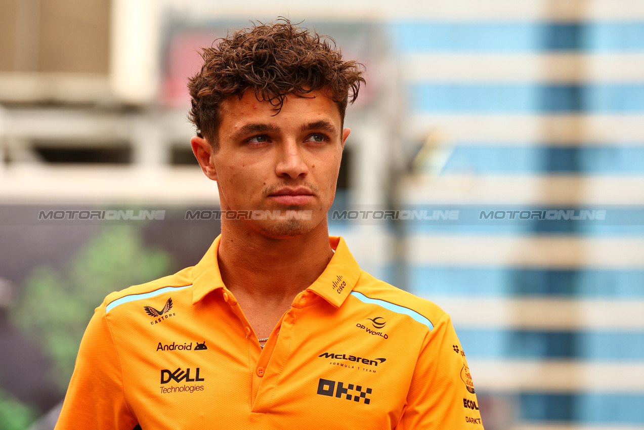 GP AZERBAIJAN, Lando Norris (GBR) McLaren.

13.09.2024. Formula 1 World Championship, Rd 17, Azerbaijan Grand Prix, Baku Street Circuit, Azerbaijan, Practice Day.

 - www.xpbimages.com, EMail: requests@xpbimages.com © Copyright: Coates / XPB Images