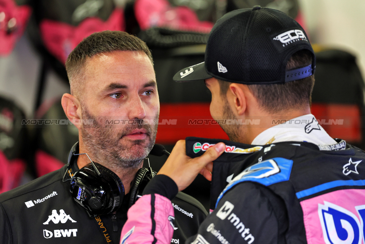 GP AZERBAIJAN, (L to R): Julian Rouse (GBR) Alpine F1 Team Sporting Director with Esteban Ocon (FRA) Alpine F1 Team.

13.09.2024. Formula 1 World Championship, Rd 17, Azerbaijan Grand Prix, Baku Street Circuit, Azerbaijan, Practice Day.

- www.xpbimages.com, EMail: requests@xpbimages.com © Copyright: Batchelor / XPB Images