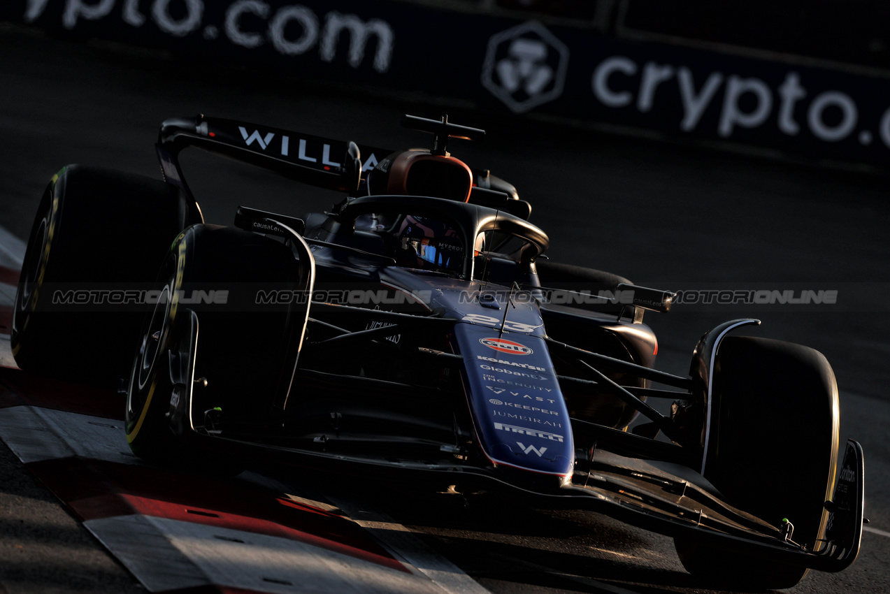 GP AZERBAIJAN, Alexander Albon (THA) Williams Racing FW46.

13.09.2024. Formula 1 World Championship, Rd 17, Azerbaijan Grand Prix, Baku Street Circuit, Azerbaijan, Practice Day.

 - www.xpbimages.com, EMail: requests@xpbimages.com © Copyright: Coates / XPB Images