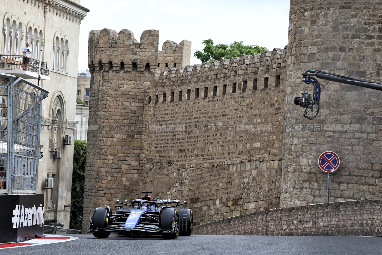 GP AZERBAIJAN, Alexander Albon (THA) Williams Racing FW46.

13.09.2024. Formula 1 World Championship, Rd 17, Azerbaijan Grand Prix, Baku Street Circuit, Azerbaijan, Practice Day.

- www.xpbimages.com, EMail: requests@xpbimages.com © Copyright: Bearne / XPB Images