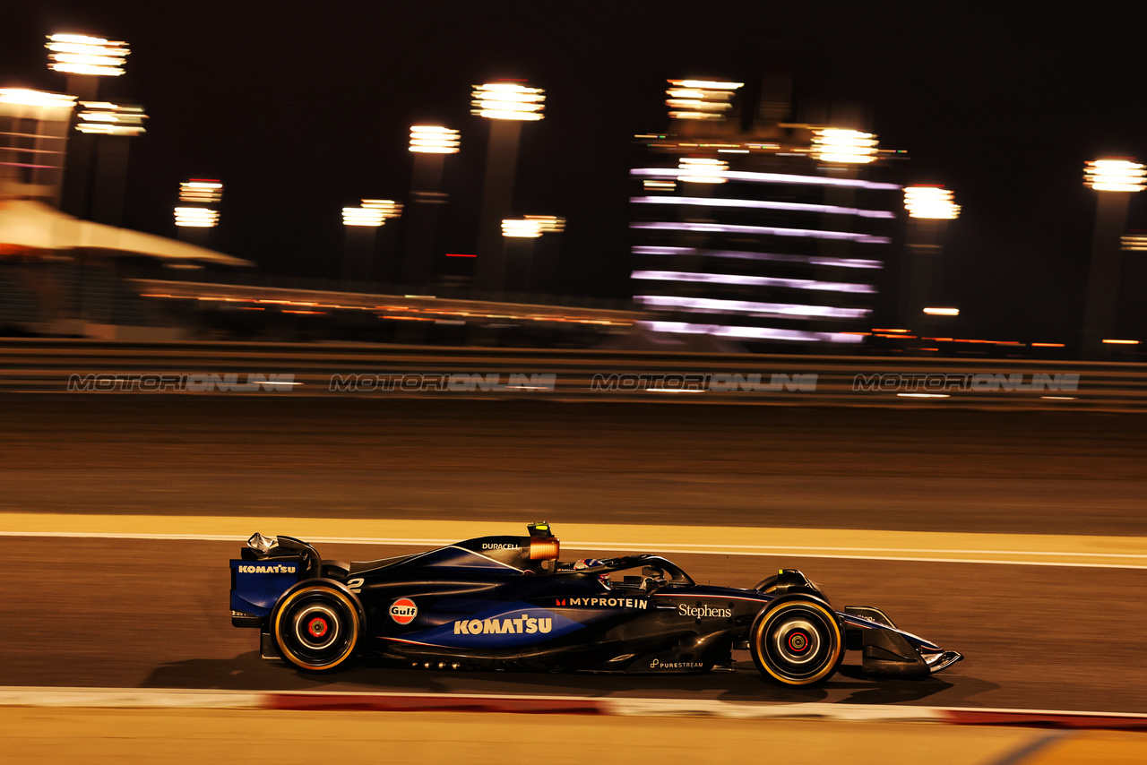 GP BAHRAIN, Logan Sargeant (USA) Williams Racing FW46.

29.02.2024. Formula 1 World Championship, Rd 1, Bahrain Grand Prix, Sakhir, Bahrain, Practice Day

- www.xpbimages.com, EMail: requests@xpbimages.com © Copyright: Bearne / XPB Images