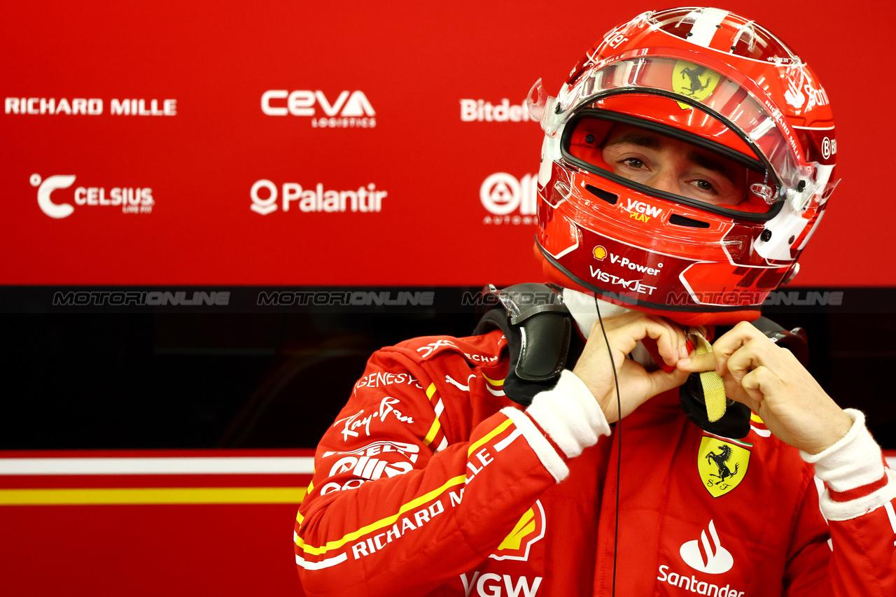 GP BAHRAIN, Charles Leclerc (MON) Ferrari.

29.02.2024. Formula 1 World Championship, Rd 1, Bahrain Grand Prix, Sakhir, Bahrain, Practice Day

- www.xpbimages.com, EMail: requests@xpbimages.com © Copyright: Batchelor / XPB Images