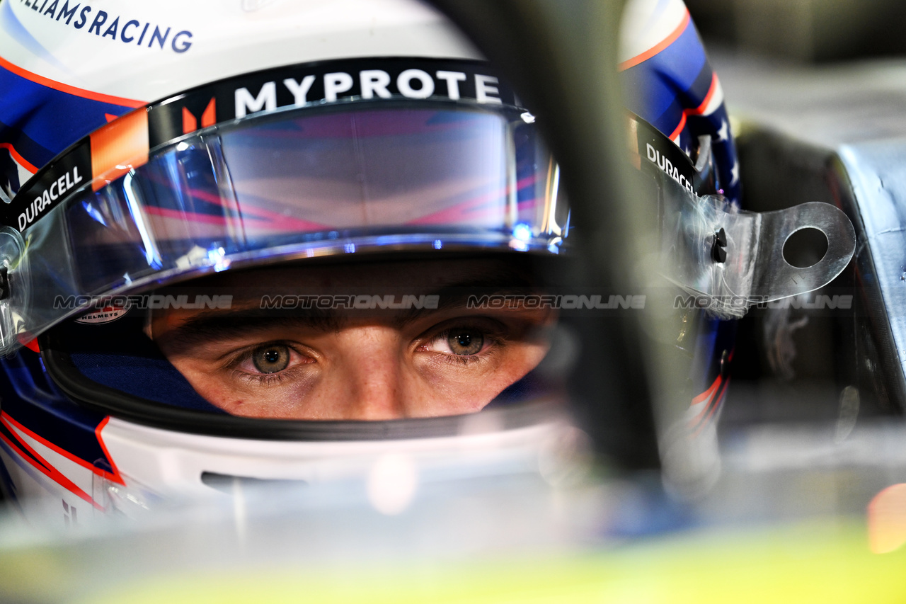 GP BAHRAIN, Logan Sargeant (USA) Williams Racing FW46.

29.02.2024. Formula 1 World Championship, Rd 1, Bahrain Grand Prix, Sakhir, Bahrain, Practice Day

- www.xpbimages.com, EMail: requests@xpbimages.com © Copyright: Price / XPB Images