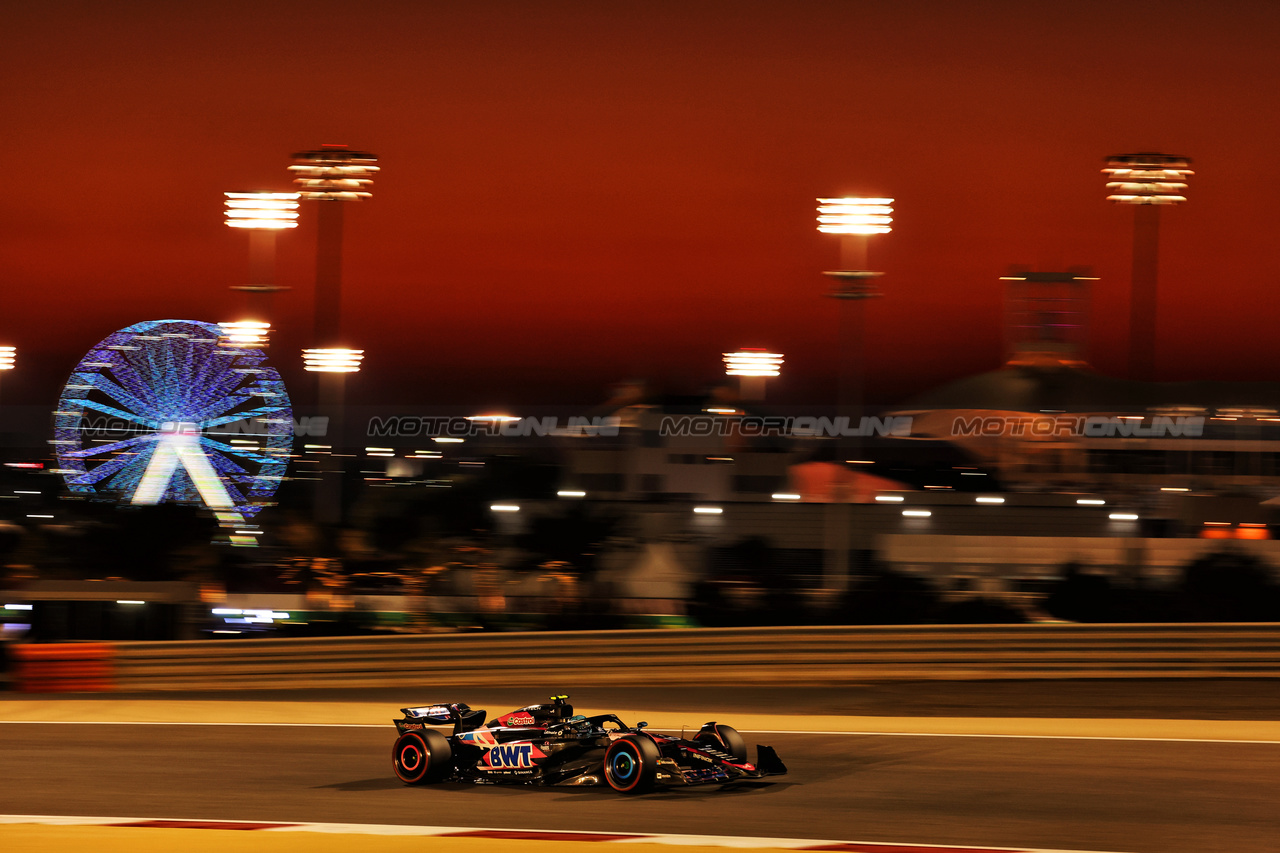 GP BAHRAIN, Pierre Gasly (FRA) Alpine F1 Team A524.

29.02.2024. Formula 1 World Championship, Rd 1, Bahrain Grand Prix, Sakhir, Bahrain, Practice Day

- www.xpbimages.com, EMail: requests@xpbimages.com © Copyright: Bearne / XPB Images