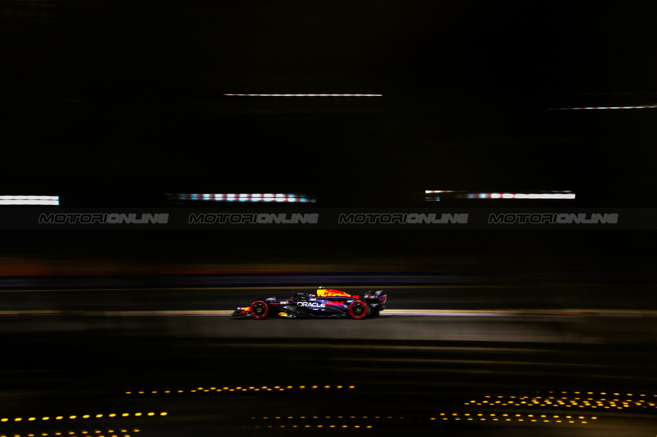 GP BAHRAIN, Sergio Perez (MEX), Red Bull Racing 
29.02.2024. Formula 1 World Championship, Rd 1, Bahrain Grand Prix, Sakhir, Bahrain, Practice Day
- www.xpbimages.com, EMail: requests@xpbimages.com © Copyright: Charniaux / XPB Images
