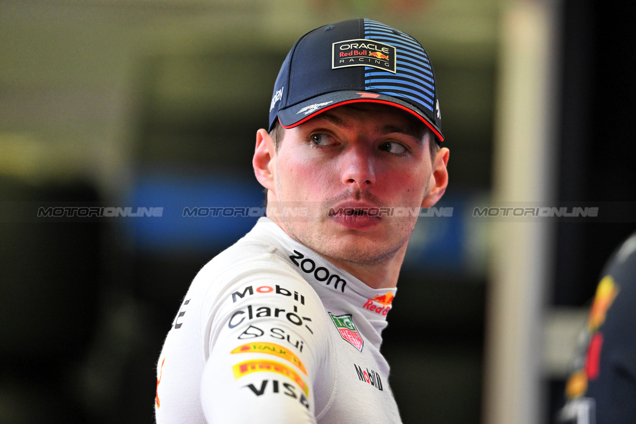 GP BAHRAIN, Max Verstappen (NLD) Red Bull Racing.

29.02.2024. Formula 1 World Championship, Rd 1, Bahrain Grand Prix, Sakhir, Bahrain, Practice Day

- www.xpbimages.com, EMail: requests@xpbimages.com © Copyright: Price / XPB Images
