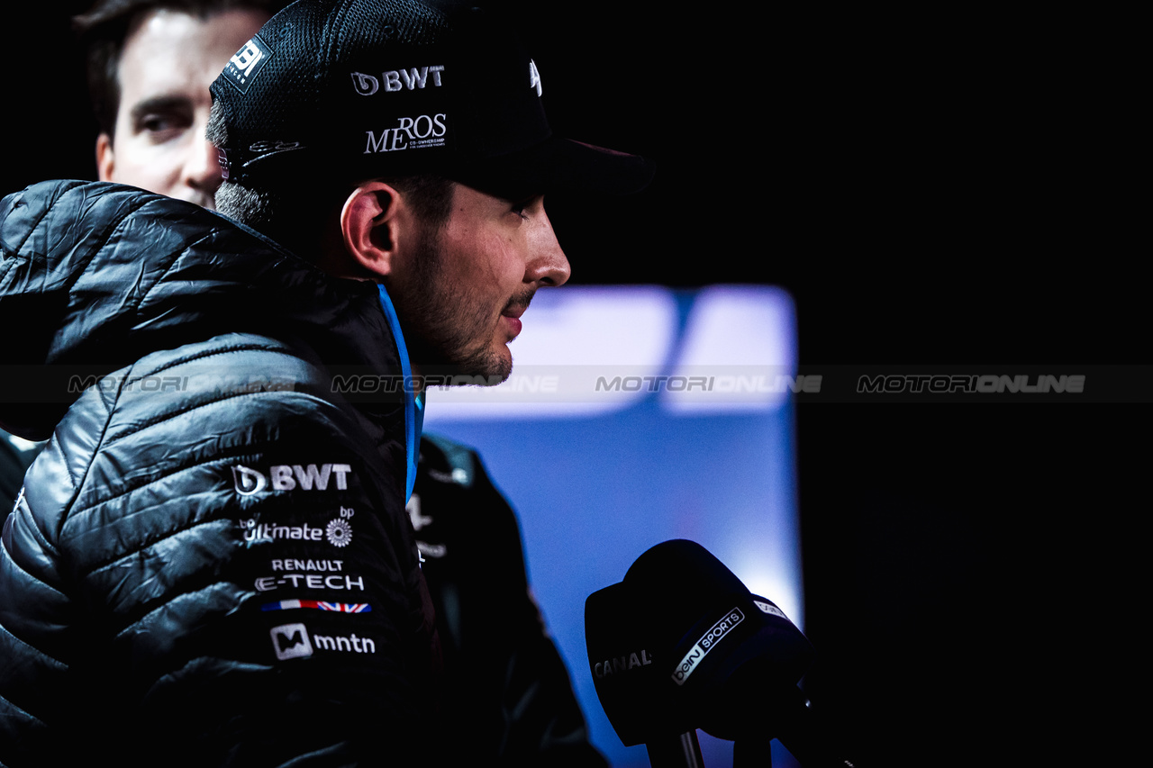 GP BAHRAIN, Esteban Ocon (FRA) Alpine F1 Team.

29.02.2024. Formula 1 World Championship, Rd 1, Bahrain Grand Prix, Sakhir, Bahrain, Practice Day

- www.xpbimages.com, EMail: requests@xpbimages.com © Copyright: Bearne / XPB Images
