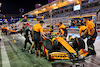 GP BAHRAIN, Lando Norris (GBR) McLaren MCL38 e Oscar Piastri (AUS) McLaren MCL38 in the pits.
29.02.2024. Formula 1 World Championship, Rd 1, Bahrain Grand Prix, Sakhir, Bahrain, Practice Day
- www.xpbimages.com, EMail: requests@xpbimages.com © Copyright: Batchelor / XPB Images
