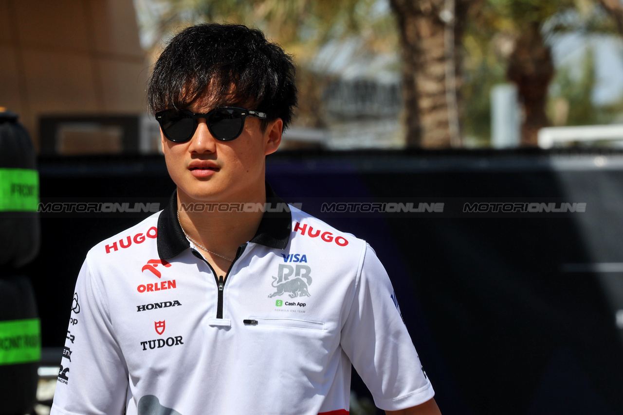 GP BAHRAIN, Yuki Tsunoda (JPN) RB.

28.02.2024. Formula 1 World Championship, Rd 1, Bahrain Grand Prix, Sakhir, Bahrain, Preparation Day.

- www.xpbimages.com, EMail: requests@xpbimages.com © Copyright: Batchelor / XPB Images