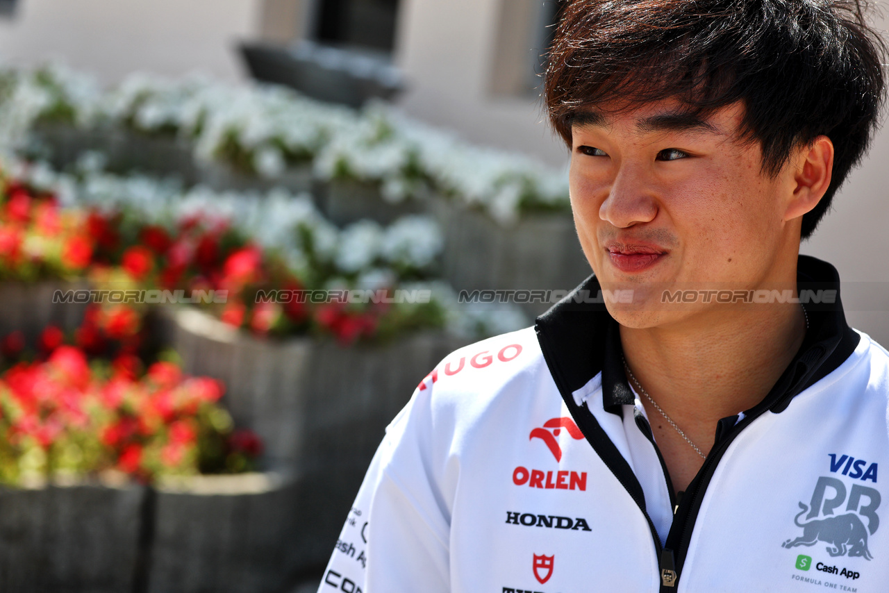 GP BAHRAIN, Yuki Tsunoda (JPN) RB.

28.02.2024. Formula 1 World Championship, Rd 1, Bahrain Grand Prix, Sakhir, Bahrain, Preparation Day.

- www.xpbimages.com, EMail: requests@xpbimages.com © Copyright: Batchelor / XPB Images