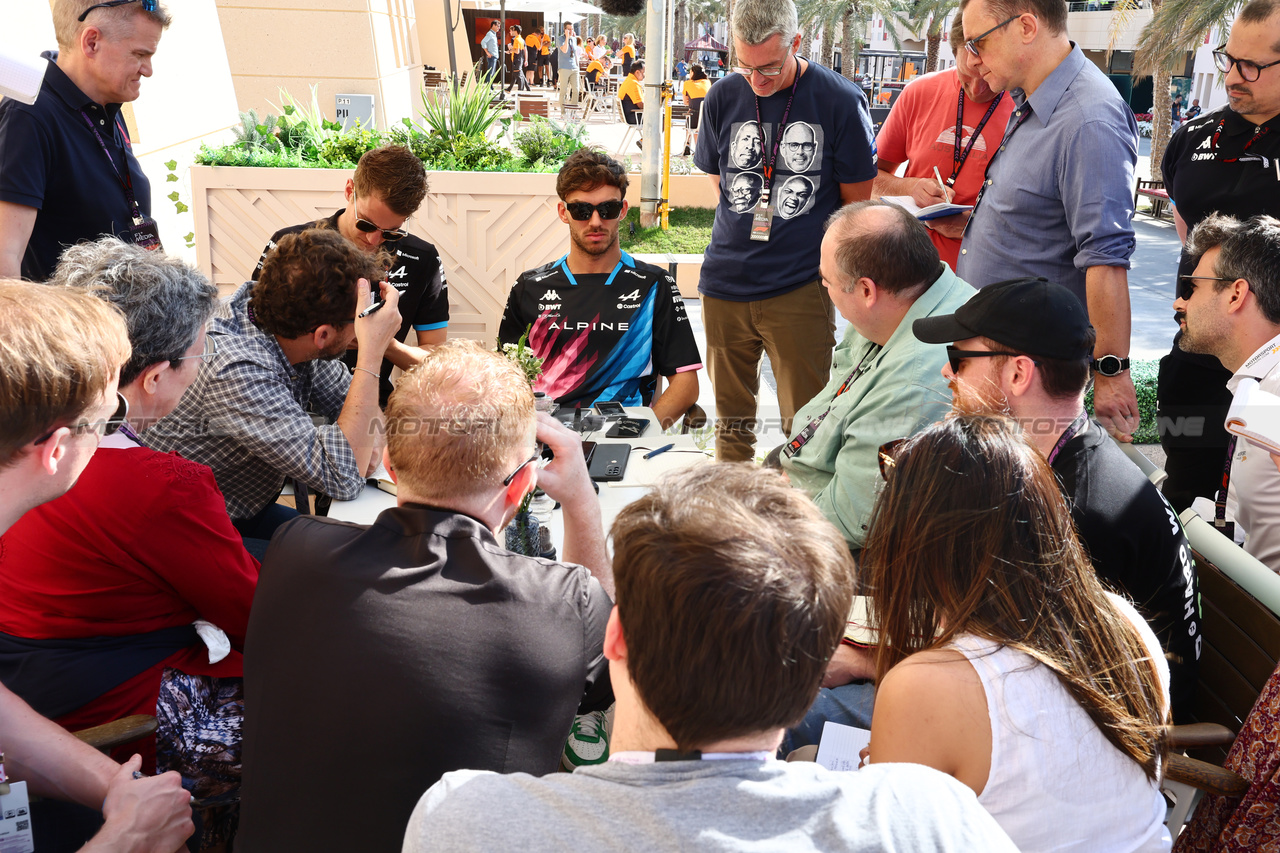 GP BAHRAIN, Pierre Gasly (FRA) Alpine F1 Team with the media.

28.02.2024. Formula 1 World Championship, Rd 1, Bahrain Grand Prix, Sakhir, Bahrain, Preparation Day.

- www.xpbimages.com, EMail: requests@xpbimages.com © Copyright: Batchelor / XPB Images