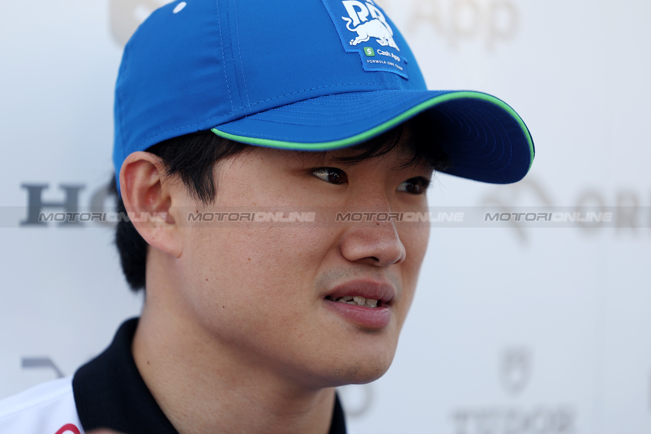 GP BAHRAIN, Yuki Tsunoda (JPN) RB.

28.02.2024. Formula 1 World Championship, Rd 1, Bahrain Grand Prix, Sakhir, Bahrain, Preparation Day.

- www.xpbimages.com, EMail: requests@xpbimages.com © Copyright: Batchelor / XPB Images