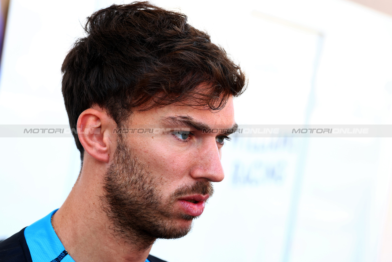 GP BAHRAIN, Pierre Gasly (FRA) Alpine F1 Team.

28.02.2024. Formula 1 World Championship, Rd 1, Bahrain Grand Prix, Sakhir, Bahrain, Preparation Day.

 - www.xpbimages.com, EMail: requests@xpbimages.com © Copyright: Coates / XPB Images