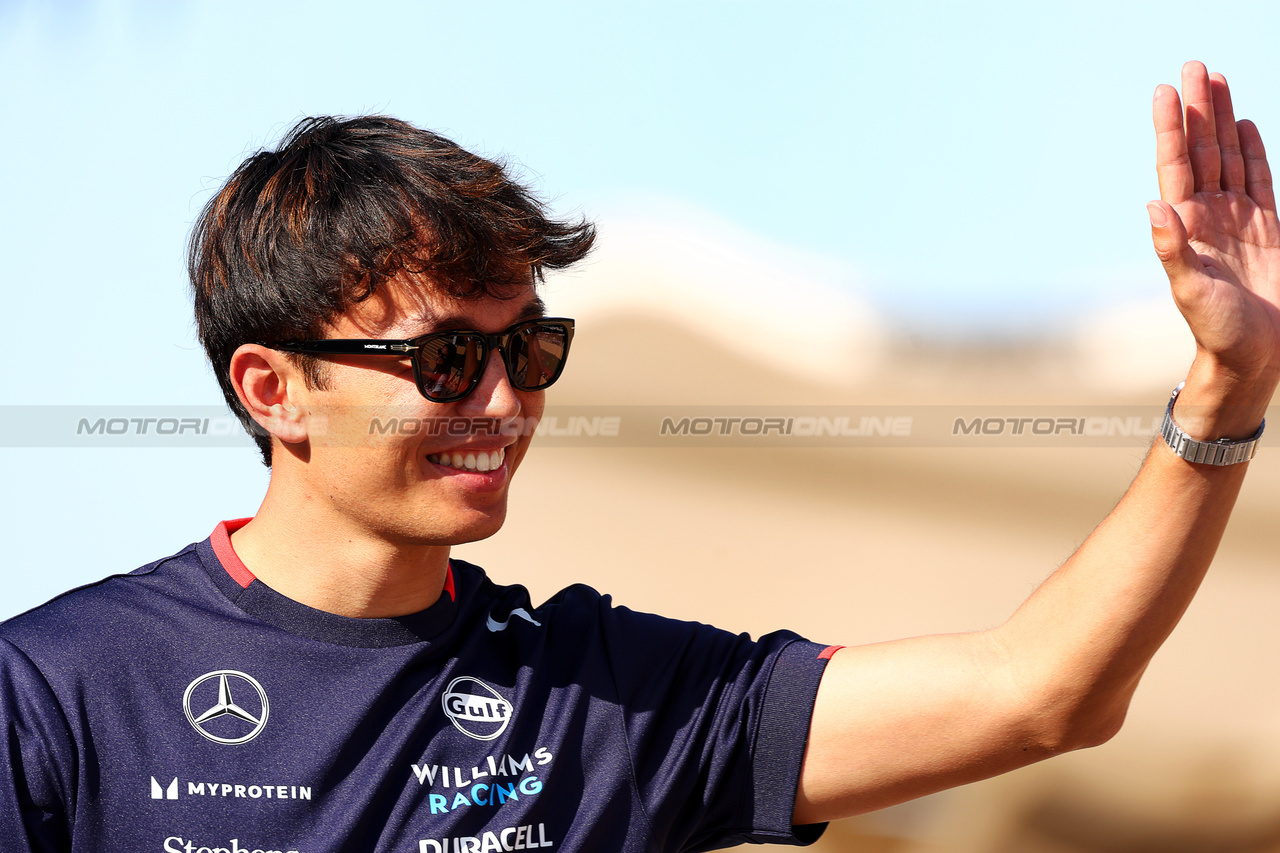 GP BAHRAIN, Alexander Albon (THA) Williams Racing.

28.02.2024. Formula 1 World Championship, Rd 1, Bahrain Grand Prix, Sakhir, Bahrain, Preparation Day.

 - www.xpbimages.com, EMail: requests@xpbimages.com © Copyright: Coates / XPB Images