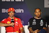 GP BAHRAIN, (L to R): Carlos Sainz Jr (ESP) Ferrari e Lewis Hamilton (GBR) Mercedes AMG F1 in the FIA Press Conference.
28.02.2024. Formula 1 World Championship, Rd 1, Bahrain Grand Prix, Sakhir, Bahrain, Preparation Day.
- www.xpbimages.com, EMail: requests@xpbimages.com © Copyright: XPB Images