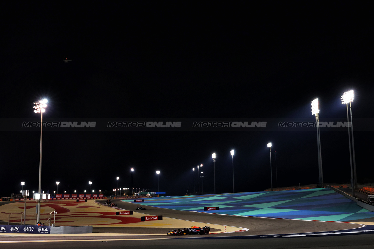 GP BAHRAIN, Max Verstappen (NLD) Red Bull Racing RB20.

02.03.2024. Formula 1 World Championship, Rd 1, Bahrain Grand Prix, Sakhir, Bahrain, Gara Day.

- www.xpbimages.com, EMail: requests@xpbimages.com © Copyright: Charniaux / XPB Images