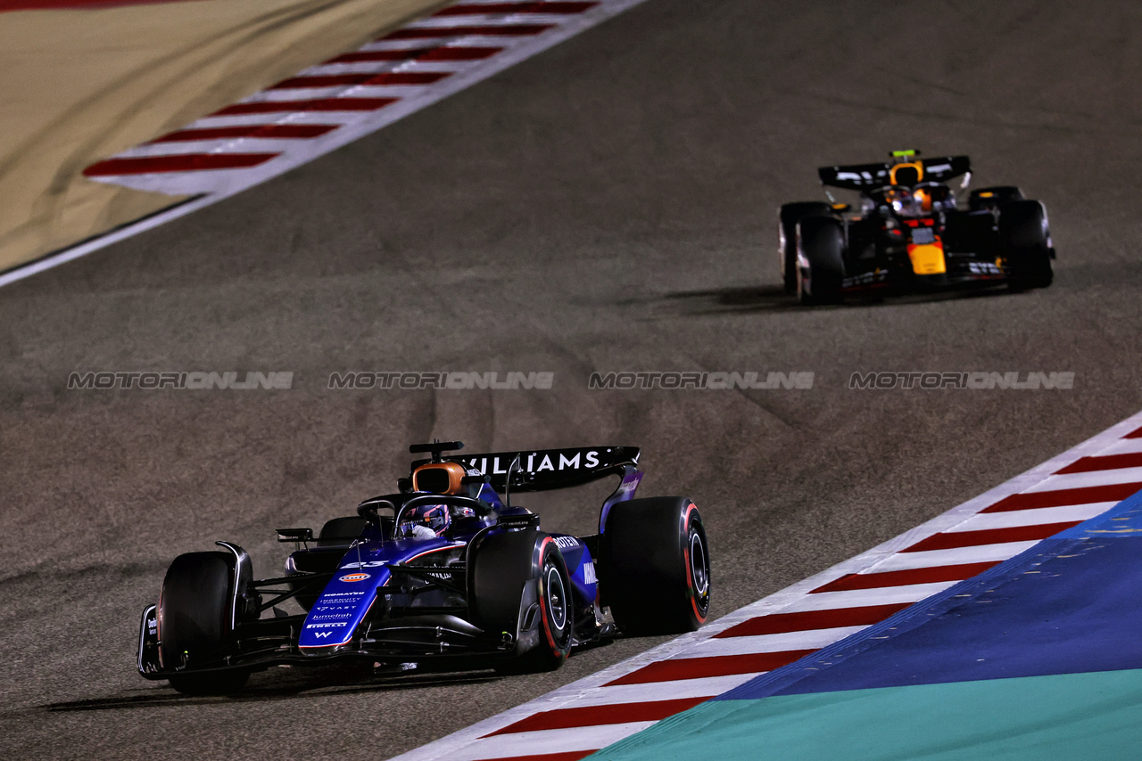 GP BAHRAIN, Alexander Albon (THA) Williams Racing FW46.

02.03.2024. Formula 1 World Championship, Rd 1, Bahrain Grand Prix, Sakhir, Bahrain, Gara Day.

- www.xpbimages.com, EMail: requests@xpbimages.com © Copyright: Charniaux / XPB Images